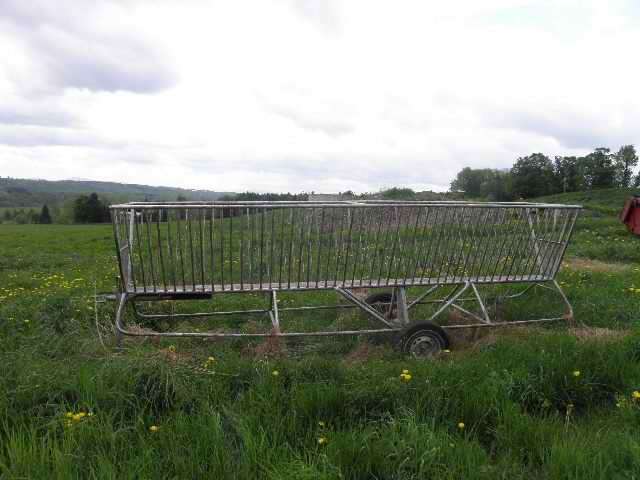 Equipement agricole / mangeoire à foin