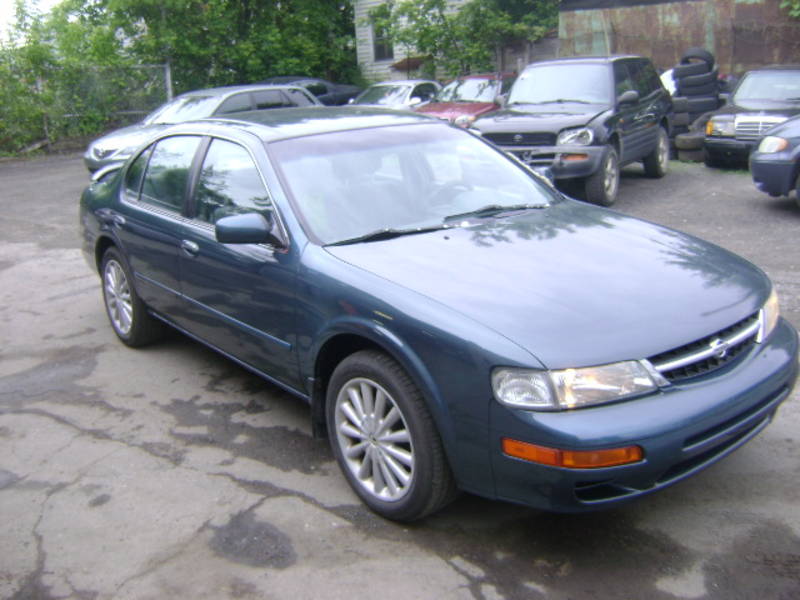 1998 Nissan Maxima