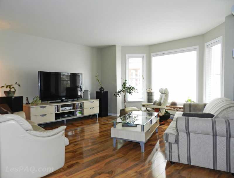 Magnifique condo 1000pc à Brossard