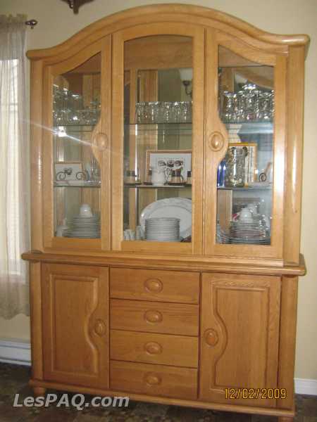 buffet hutch 