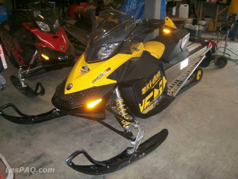 SKI-DOO Renegade 800R PowerTek Jane et 