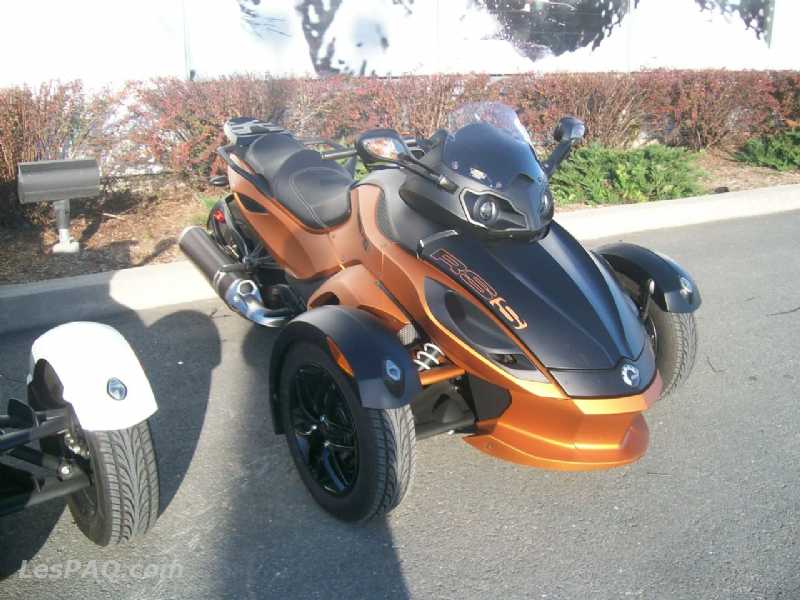 CAN-AM SPYDER RSS SM5 Orange 2011